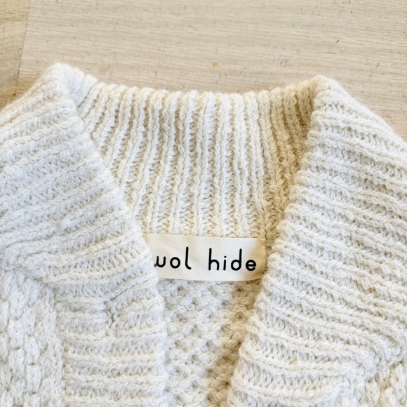 WOL HIDE Box Bomber in Bone - Picture 11 of 13